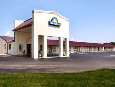 Days Inn By Wyndham Grantville Bagian luar foto